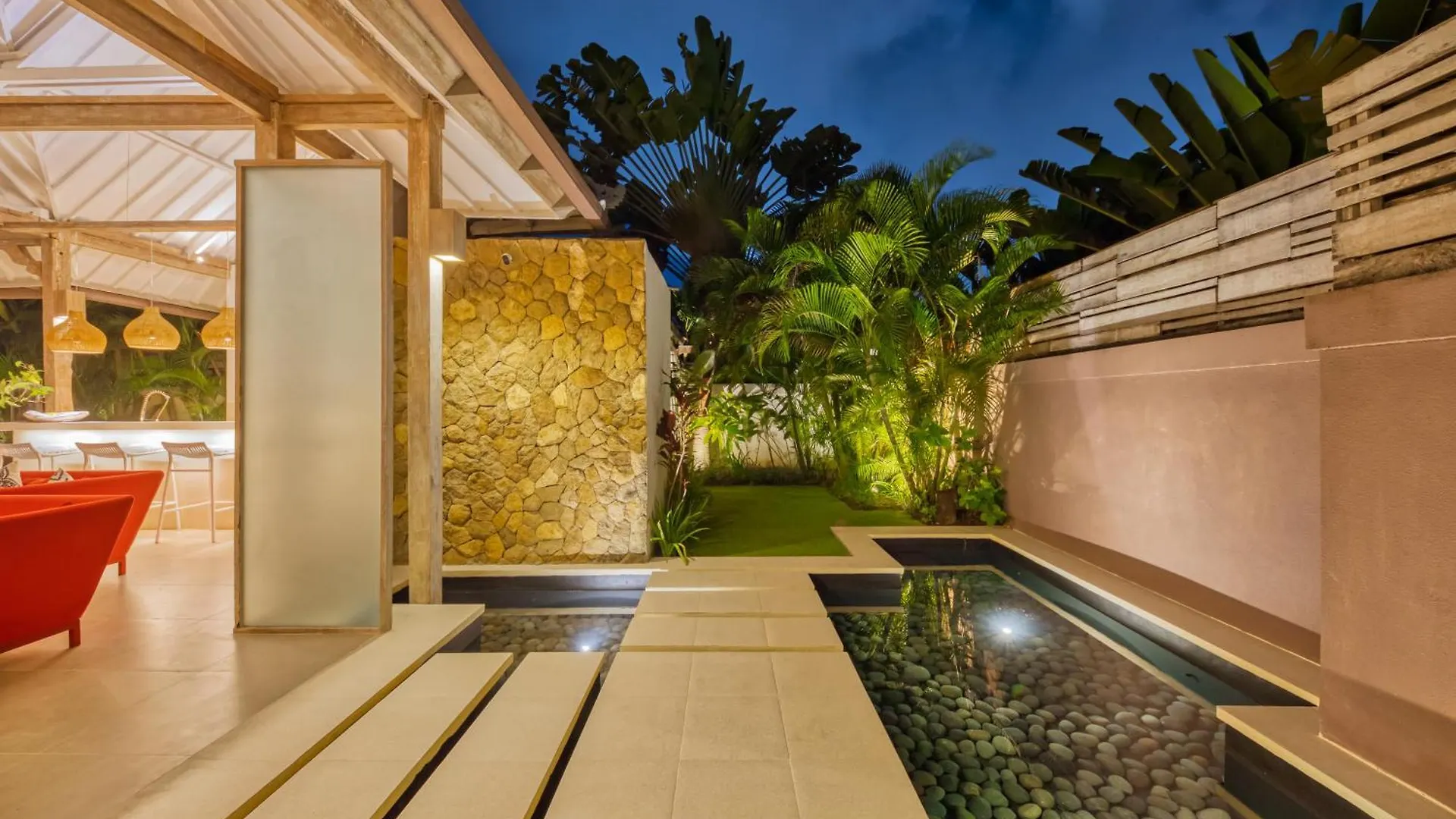 Promo 4 Bd Spacious Villa In Strategic Location Seminyak  Apartment