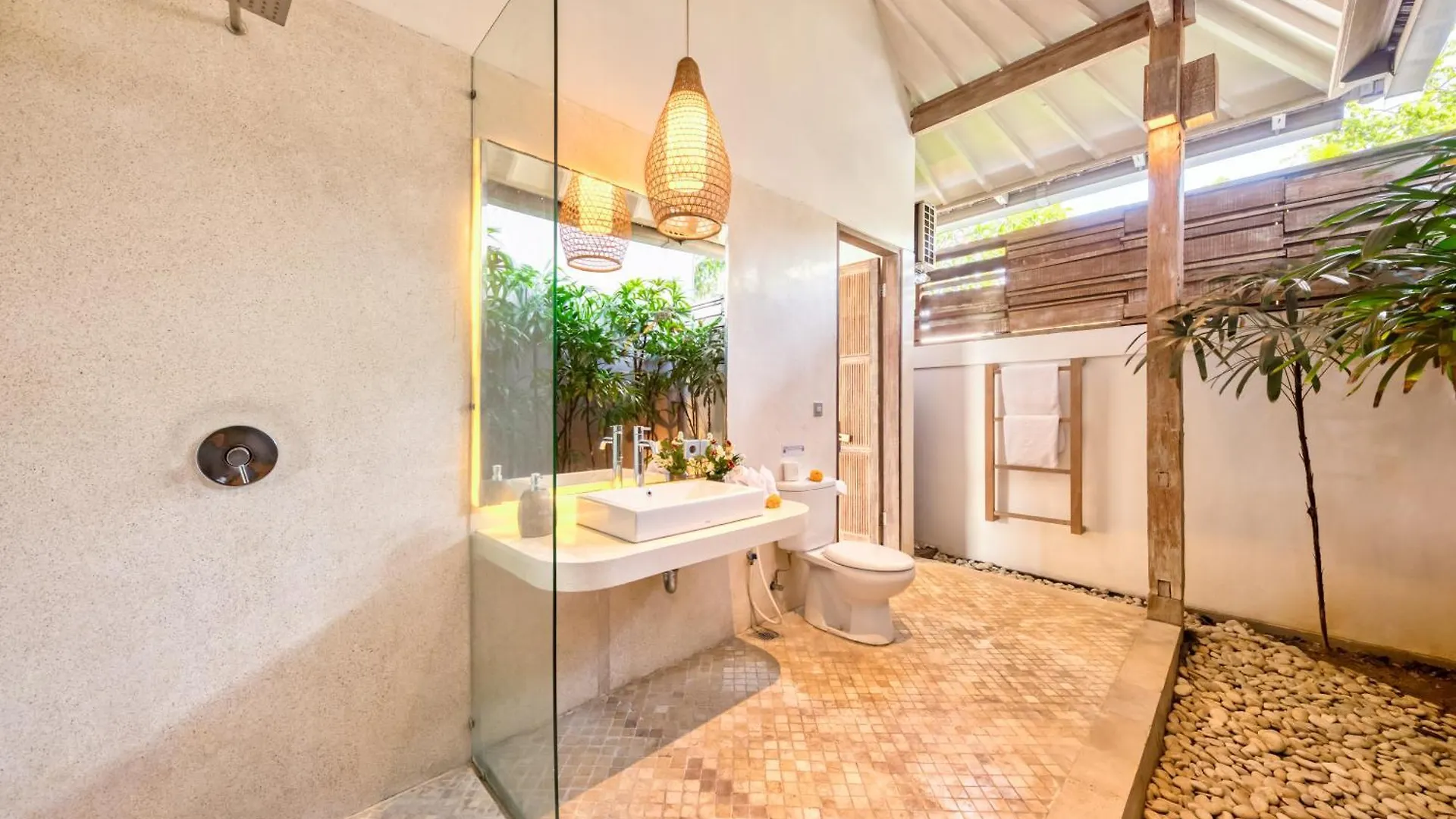 Promo 4 Bd Spacious Villa In Strategic Location Seminyak  Apartment Seminyak (Bali)