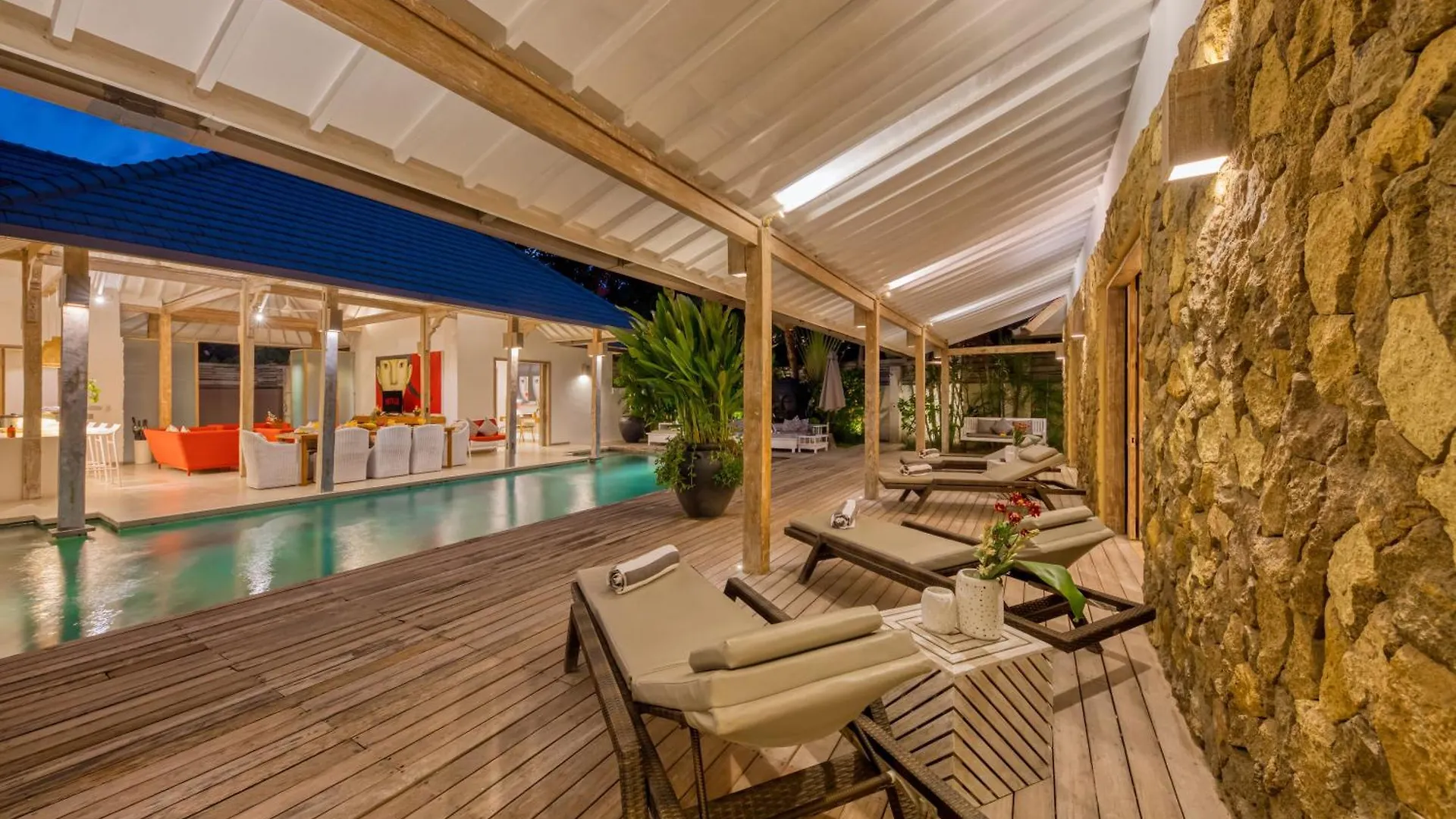 Promo 4 Bd Spacious Villa In Strategic Location Seminyak