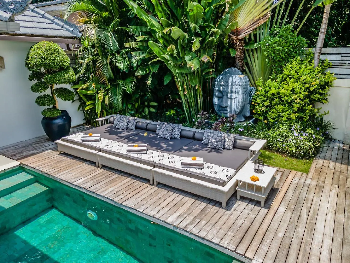 Promo 4 Bd Spacious Villa In Strategic Location Seminyak