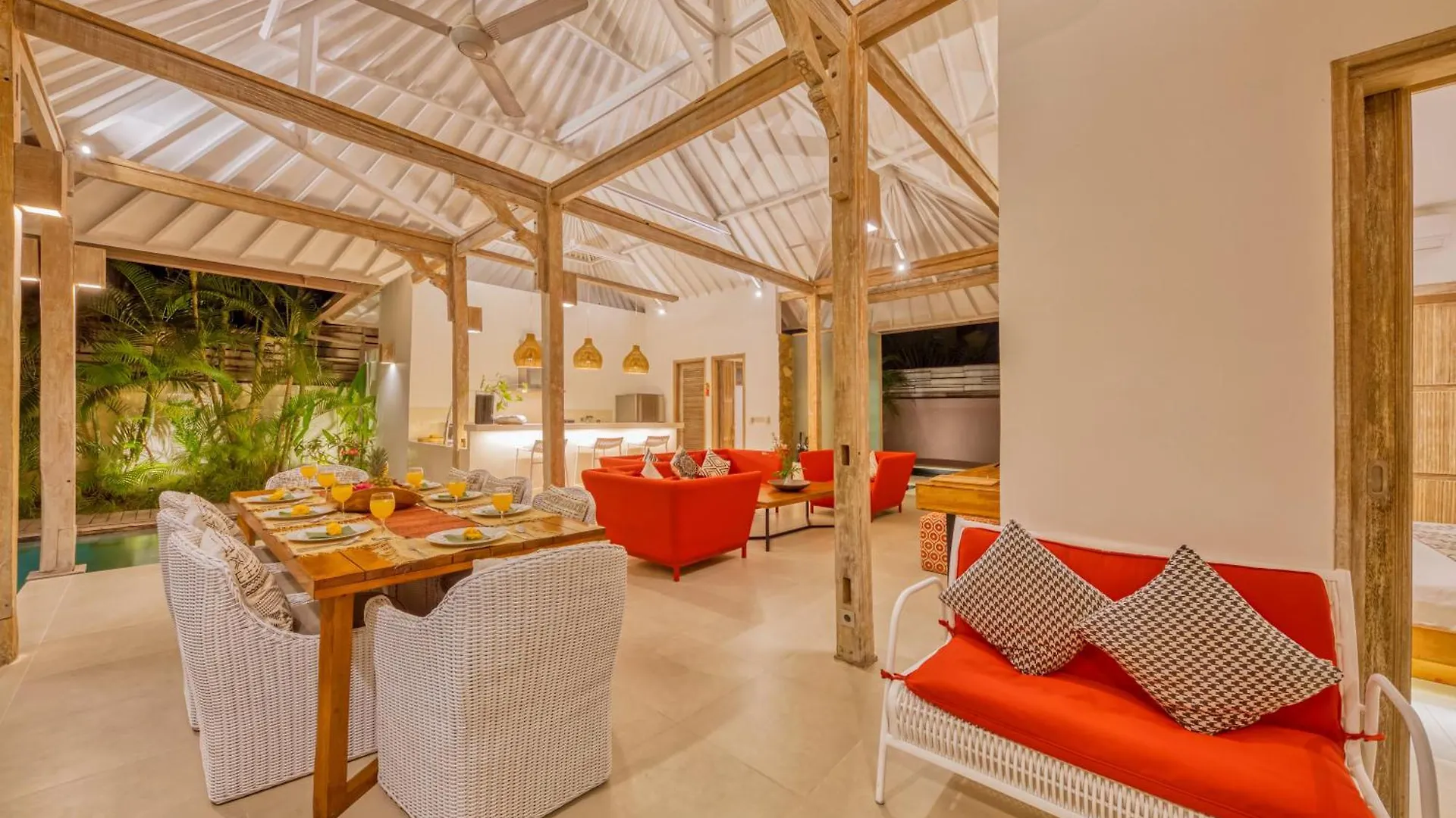 Promo 4 Bd Spacious Villa In Strategic Location Seminyak  Indonesia
